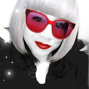 Meet your Posher, Janet